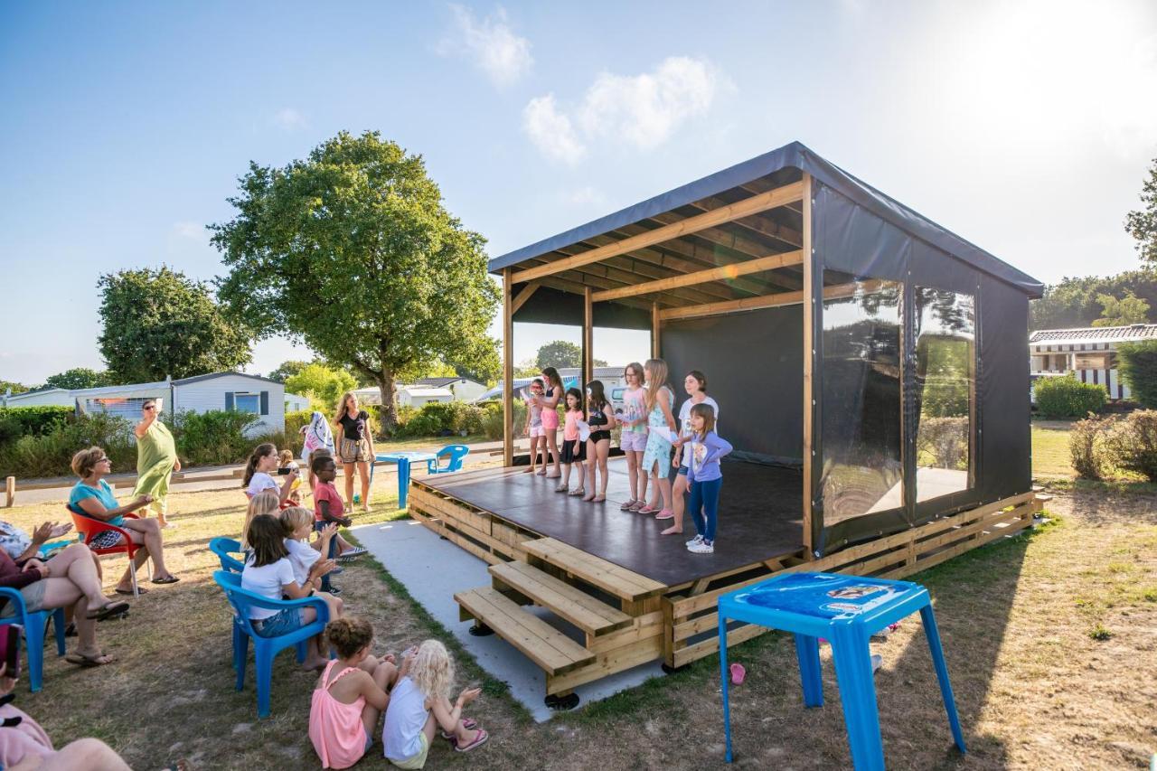 Camping Les Brillas Les Moutiers المظهر الخارجي الصورة