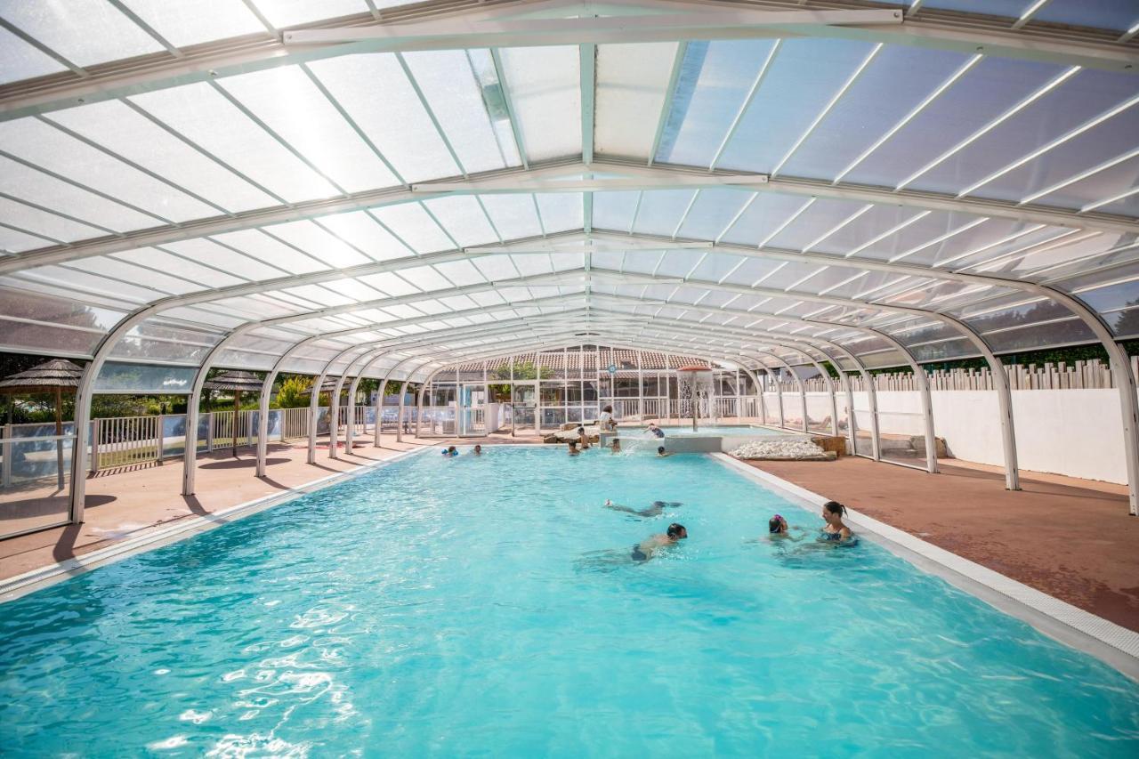 Camping Les Brillas Les Moutiers المظهر الخارجي الصورة